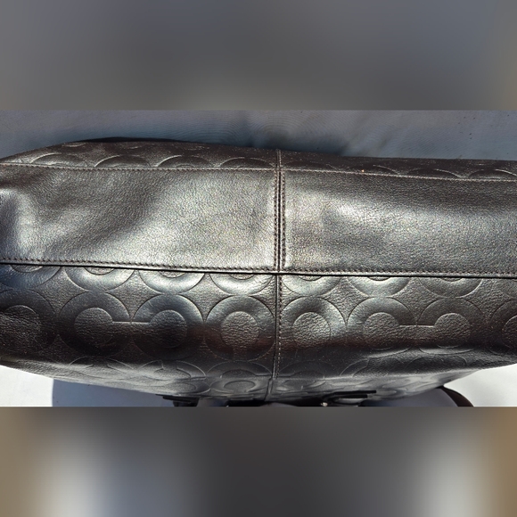 Authentic Coach Choclate Brown Embossed Leather Briefcase. No G1093- 70251 - Picture 6 of 13